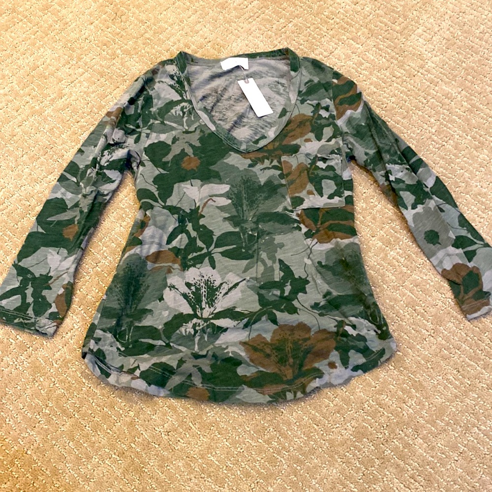 t.la Anthropologie floral camo v-neck t-shirt